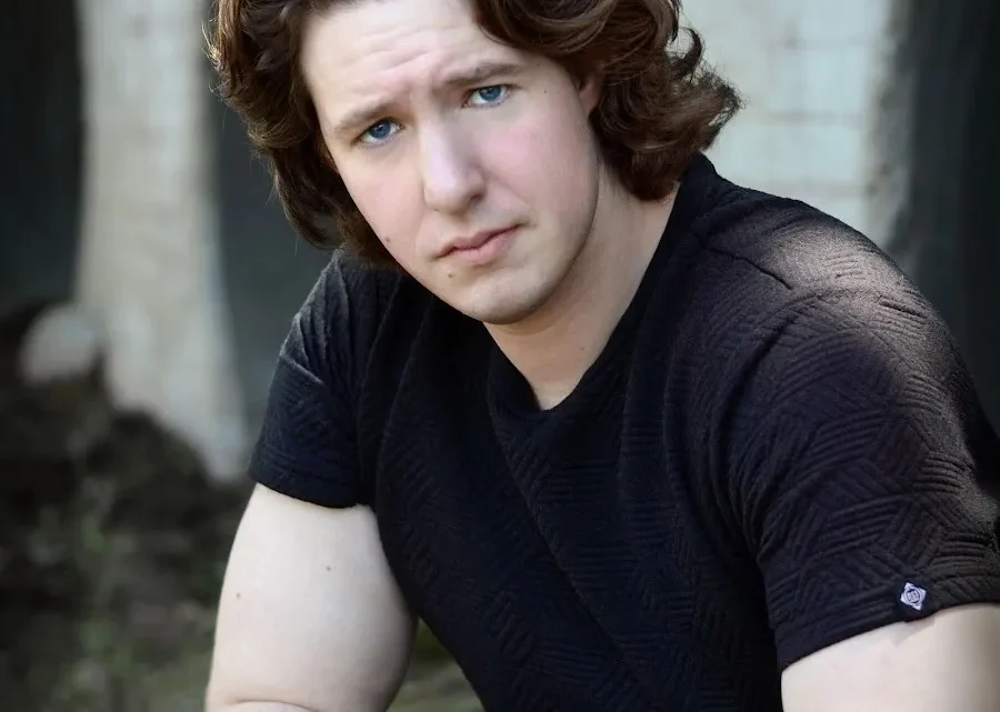 Xander Mobus Biography: Real Name, Age, Net Worth, Height, Voice Roles, Parents, Girlfriend, Movies