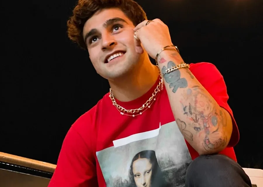 Diosdado Juárez Biography: Age, Height, Net Worth, Parents, YouTube, Girlfriend