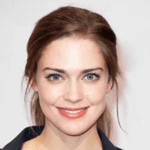 Laura Berlin Biography: Net Worth, Movies, TV Shows, Boyfriend, Age, Height, Modelling, Ethnicity