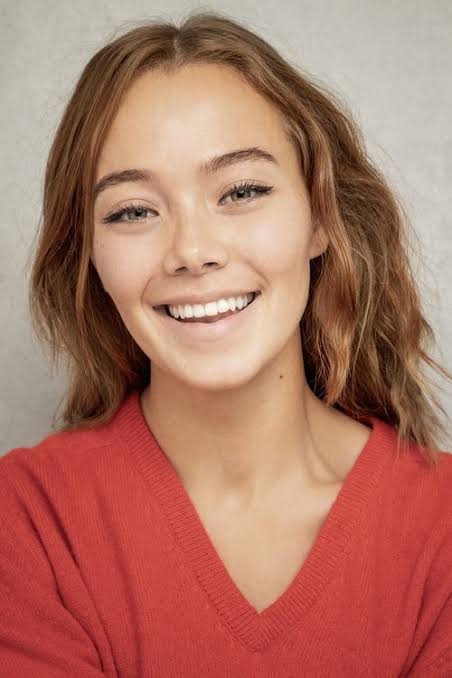 Victoria Wyant - Biography