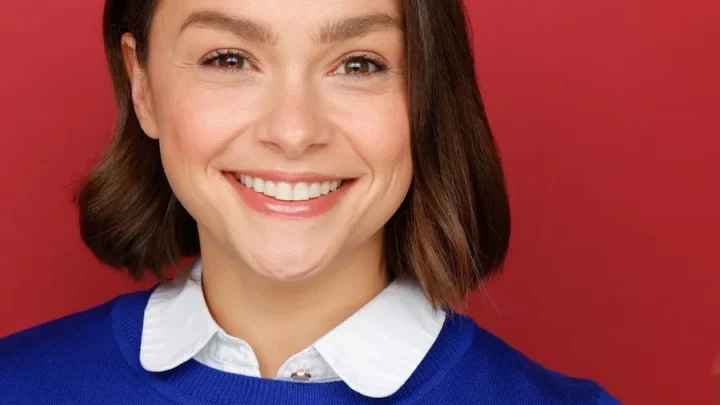 Reba Buhr Biography: Age, Net Worth, Parents, Height, Voice Roles, Books, TV Shows