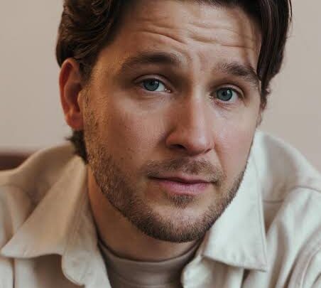 Devon Werkheiser Biography: Ex-Girlfriend, Age, Height, Net Worth, Parents, Songs, Movies, TV Shows