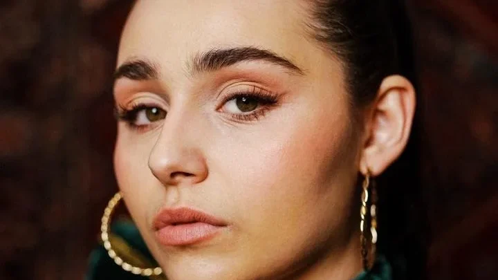 Alessandra Mele Bio: Net worth, Age, Songs, Parents, Albums, Height