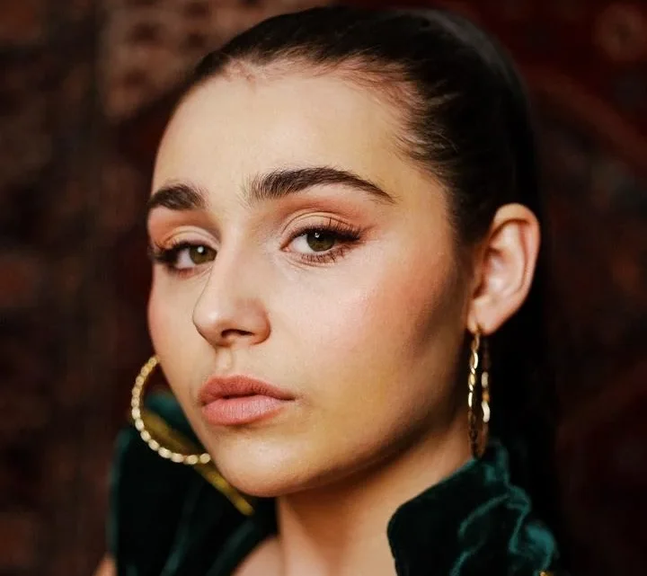 Alessandra Mele Bio: Net worth, Age, Songs, Parents, Albums, Height