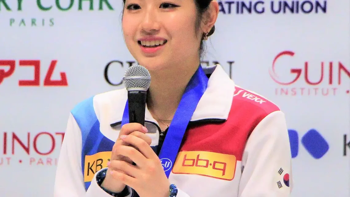 Lee Hae-in Biography: Age, Height, Net Worth, Parents, Awards, Career, Instagram, Boyfriend