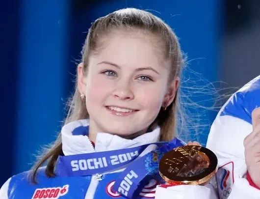 Yulia Lipnitskaya Biography: Age, Height, Net Worth, Husband, Daughter, Parents, Career