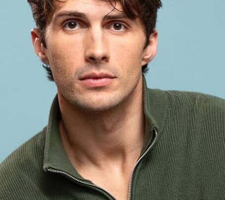 Zachary Rist Biography: Movies, Net Worth, Age, Height, Girlfriend, Parents, Ethnicity