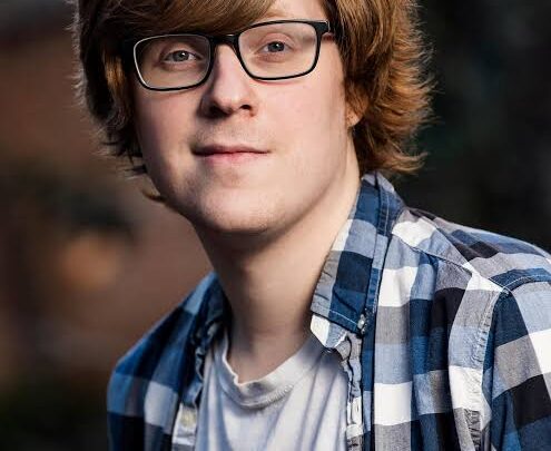 Bradley Gareth Biography: Net Worth, Age, TikTok, Girlfriend, Movies, Parents, Ethnicity