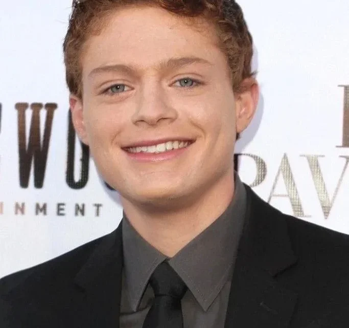 Sean Berdy Biography: Awards, Net Worth, Age, Girlfriend, Parents, Ethnicity, Religion, Awards