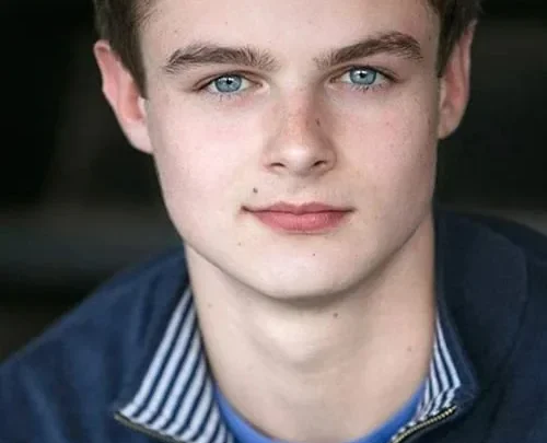 Chandler Canterbury Biography: Siblings, Movies, Age, Height, Net Worth, Parents, TV Shows, Awards, Ethnicity