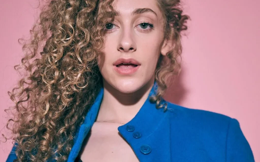 Micaela Diamond Bio: Net Worth, Age, Songs, Girlfriend, Broadway Shows, Parents, Height