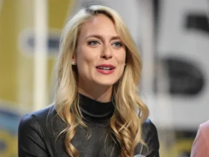 Sara Mitich - Biography