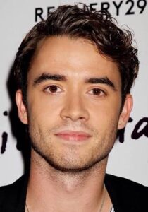 Jamie Blackley - Biography