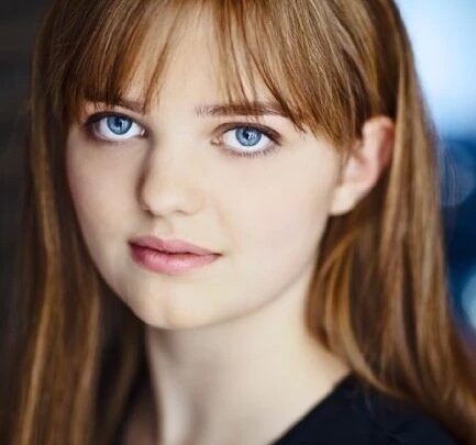 Laine MacNeil Biography: Nationality, Husband, Age, Height, Net Worth, Movies, Ethnicity, TV Shows, Instagram