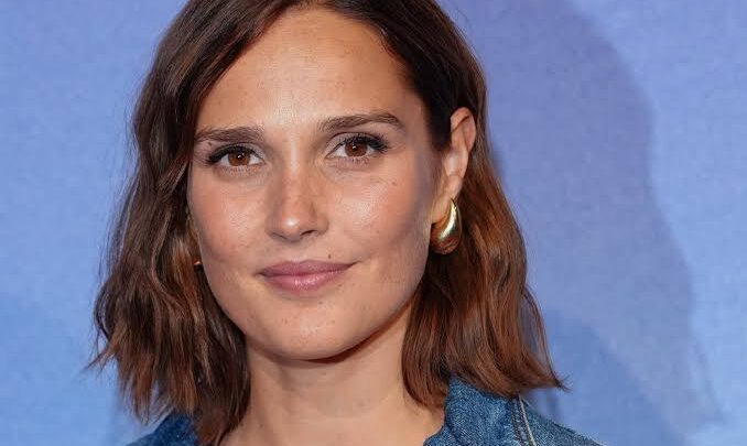Camille Lou Biography: Facebook, Age, Height, Net Worth, Parents, Boyfriend, Songs, Movies & TV Shows, Awards