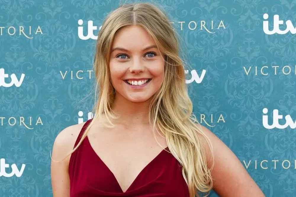 Nell Hudson - Biography
