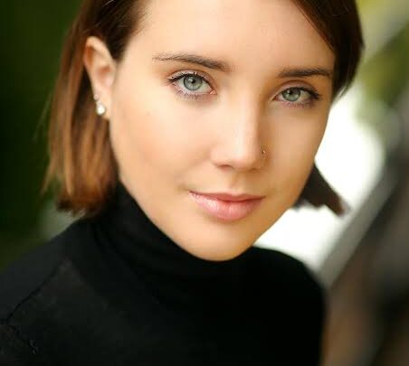 Emma Thompson’s Daughter Gaia Wise Biography: Height, Net Worth, Age, Movies, Boyfriend, Parents, Ethnicity