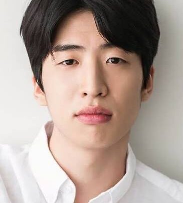 Yoo Su-bin Biography: Movies, TV Shows, Age, Height, Net Worth, Girlfriend, Instagram, Nationality