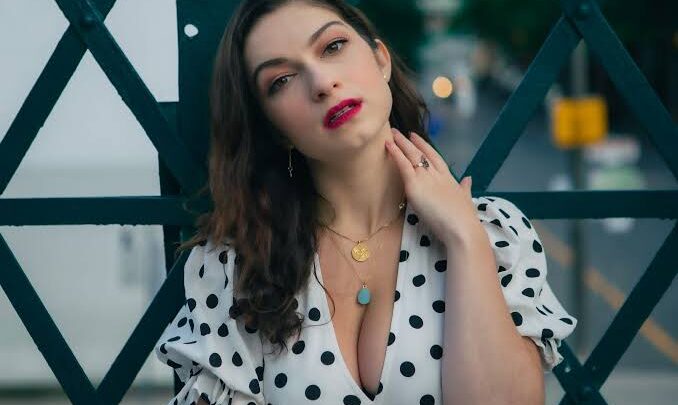 Sydney Meyer Biography: Husband, Age, Height, Net Worth, Movies & TV Shows, Awards, Instagram, IMDb