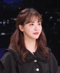 Kim Min-ha - Biography