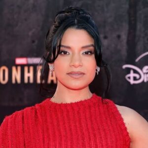 Shakira Barrera - Biography