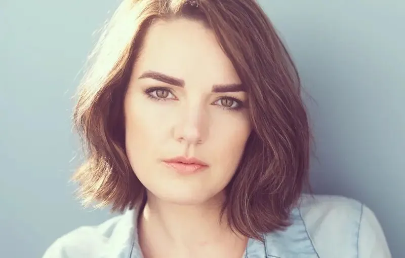 Laura-Leigh - Biography