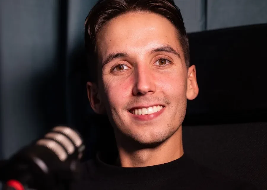 Oliver Bergset Biography: Age, Net Worth, Parents, Career, Height, YouTube, Partner