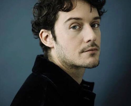 César Domboy Biography: Height, Ethnicity, Net Worth, Age, Girlfriend, Movies, Parents