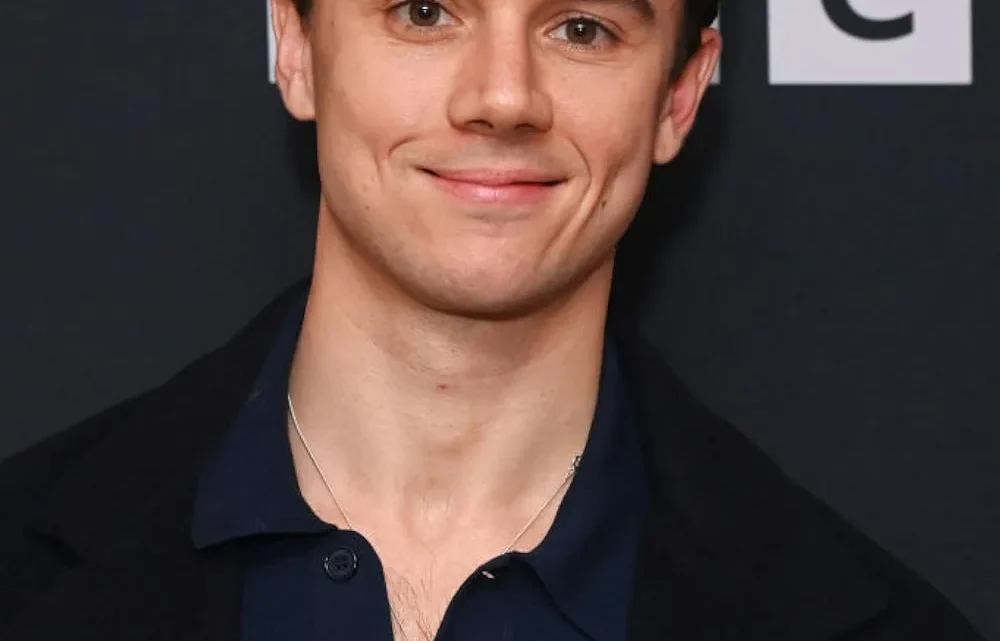 Calam Lynch Biography: Net Worth, Age, Instagram, Girlfriend, Height, Parents, Movies, Ethnicity