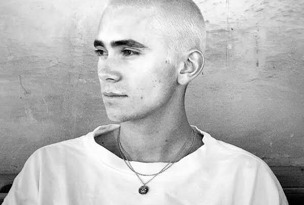 Felix Sandman Biography: Parents, Songs, Girlfriend, Age, Height, Net Worth, Albums, TikTok, YouTube