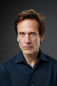 Simon Merrells - Biography