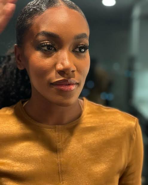 Lauren E. Banks - Biography
