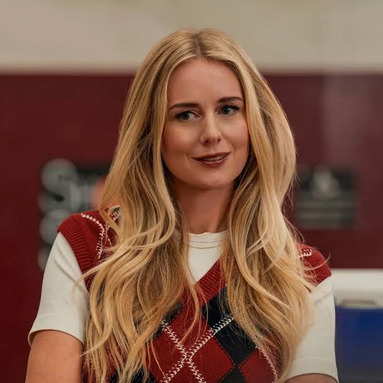 Justine Lupe Biography: Age, Height, Net Worth, Husband, TV Shows, Awards, Ethnicity
