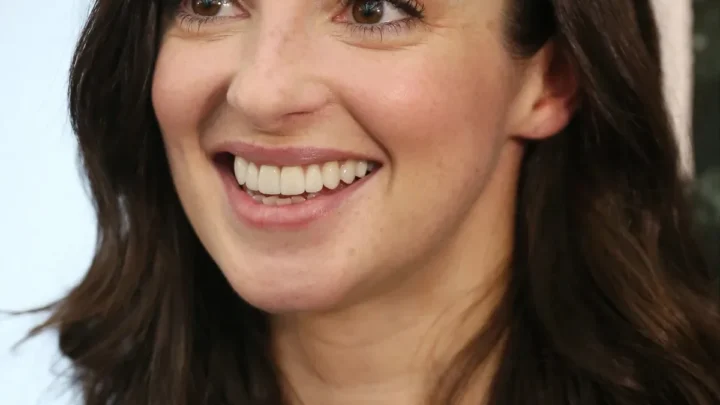Laura Donnelly Biography: Awards, Parents, Net Worth, Height, Age, Boyfriend
