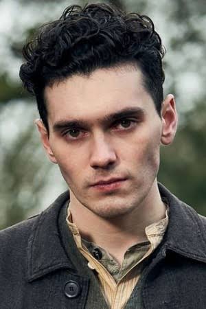 Jack Rowan - Biography