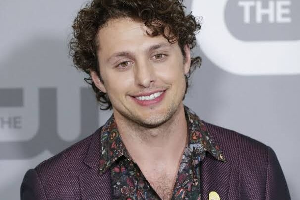 Michael Vlamis Biography: Girlfriend, Age, Height, Net Worth, Parents, Movies & TV Shows, Facebook