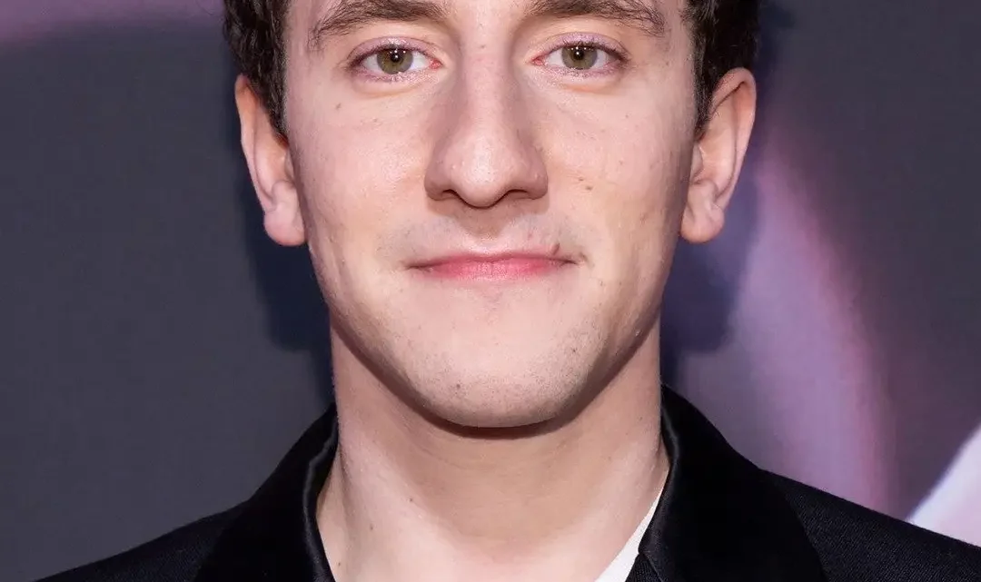 Malik Elassal Biography: Comedy, Tours, Age, Girlfriend, Net Worth, Parents, TV Shows, Height, Awards, Ethnicity