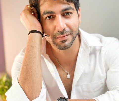 Sahil Phull Biography: Ethnicity, Age, Net Worth, Parents, Facebook, Movies & TV Shows, Height, Wife