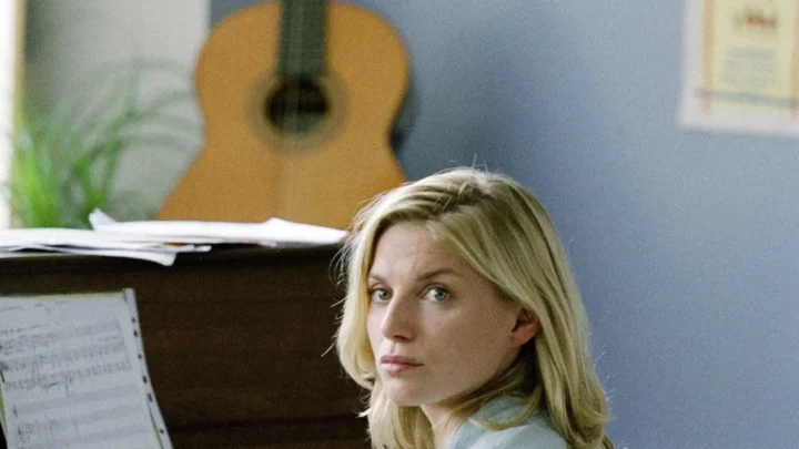 Eva Birthistle Biography: Husband, Age, Height, Net Worth, Parents, Movies & TV Shows, Books, Nationality