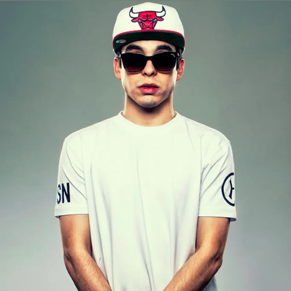 MC Davo - Biography