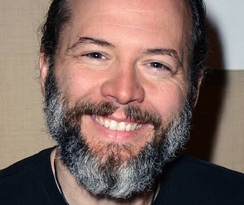Christopher Daniel Barnes Biography: Siblings, Wife, Age, Height, Net Worth, Parents, Twitter, Movies & TV Shows, Wikipedia