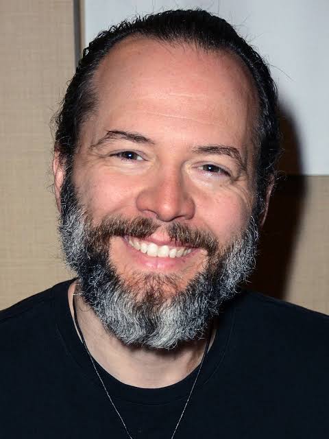 Christopher Daniel Barnes Biography: Siblings, Wife, Age, Height, Net Worth, Parents, Twitter, Movies & TV Shows, Wikipedia