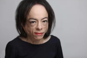 Liz Carr - Biography