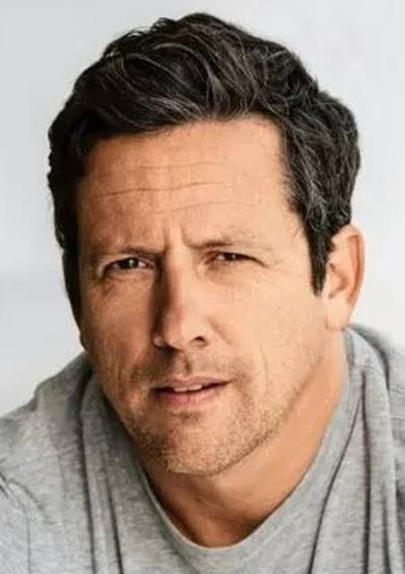 Ross McCall Biography: Twitter, Age, Height, Net Worth, Parents, Wife, Siblings, Instagram, Movies & TV Shows, Children