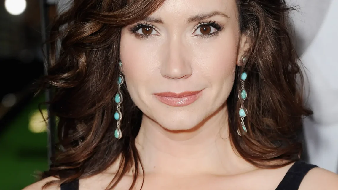 Ashley Jones Biography: Husband, Siblings, Net Worth, Parents, TV Shows, Wiki, Age, Height, Instagram