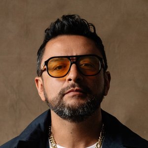 Alex Campos - Biography
