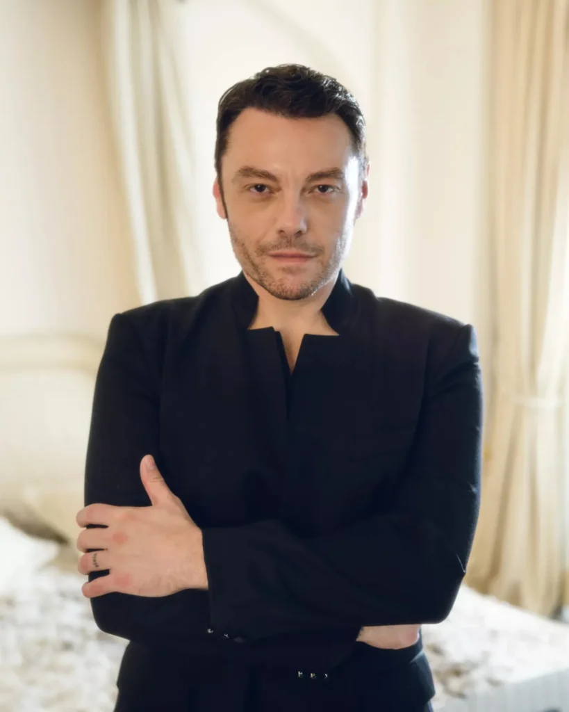 Tiziano Ferro - Biography