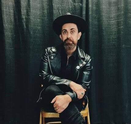 Whit Hertford Biography: Parents, Siblings, Movies, Wife, Age, Height, Net Worth, Ethnicity, Instagram
