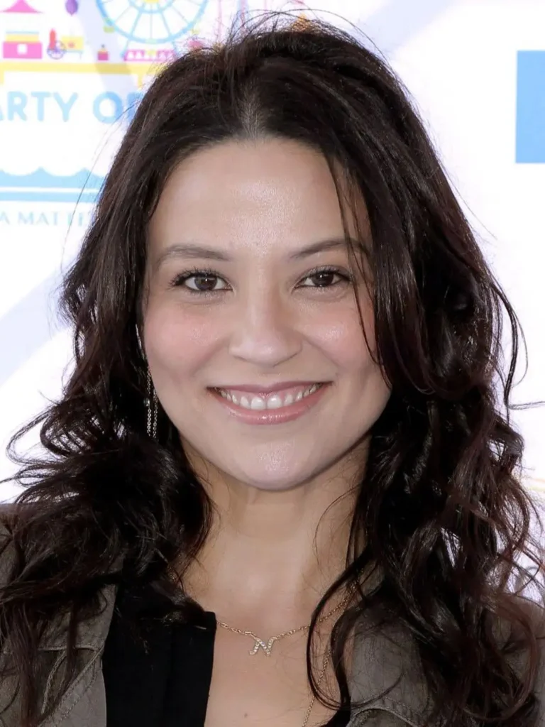 Navi Rawat - Biography