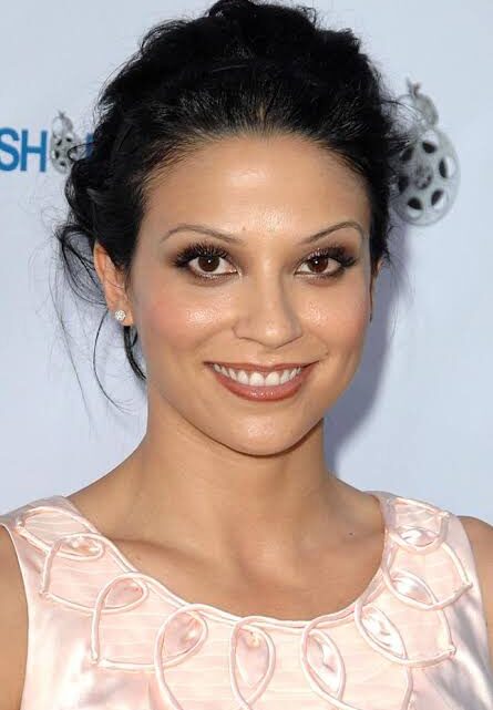 Navi Rawat Biography:  Net Worth, Parents, Movies, TV Shows, Husband, Age, Height, Awards, Ethnicity